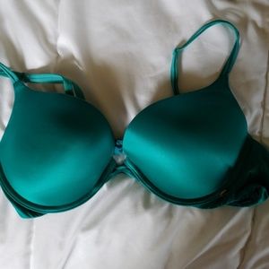 Victorias secret push up bra 34C